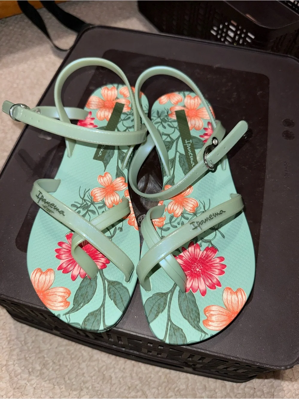 Ipanema Women's Mint Floral Strappy Sandals